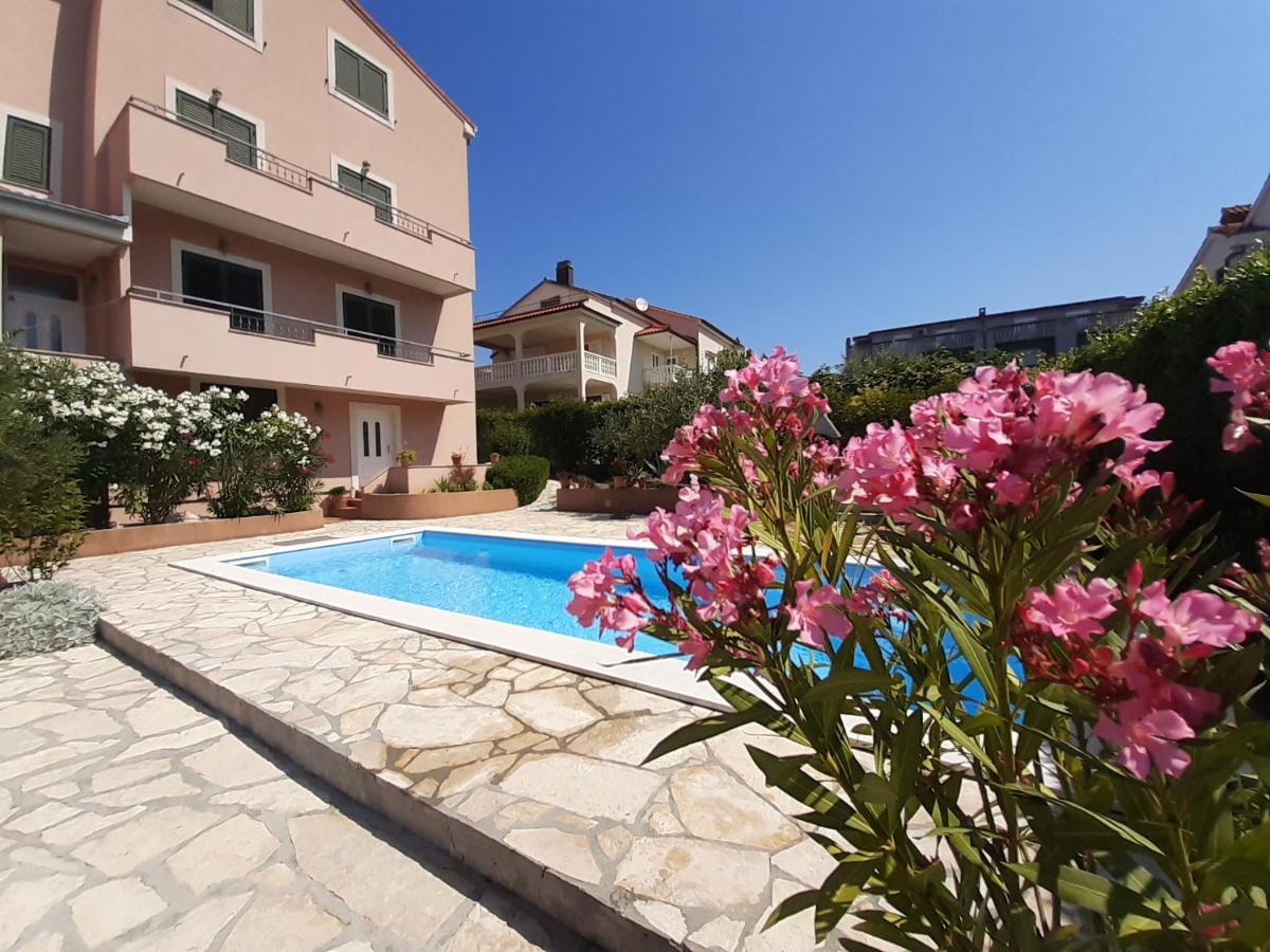 Apartments Lara & Luka ซาดาร์ ภายนอก รูปภาพ