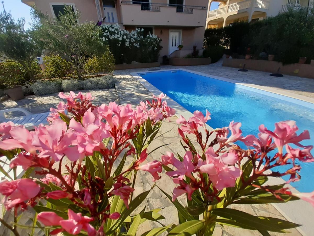 Apartments Lara & Luka ซาดาร์ ภายนอก รูปภาพ