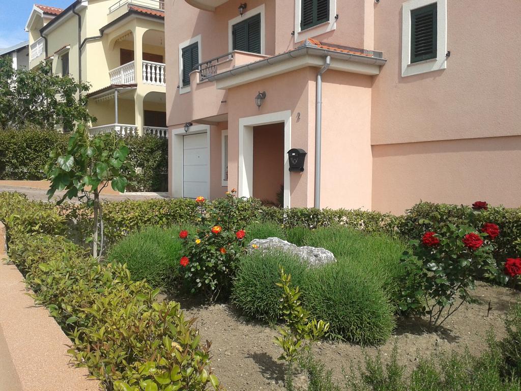 Apartments Lara & Luka ซาดาร์ ภายนอก รูปภาพ